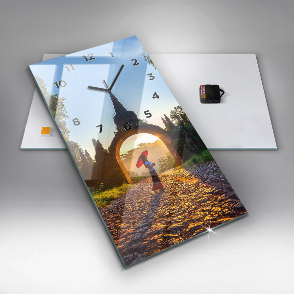 Horloge rectangulaire verticale Parc de Surat Thani en Thaïlande