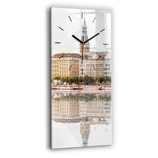 Horloge rectangulaire verticale Rivière Hambourg Allemagne