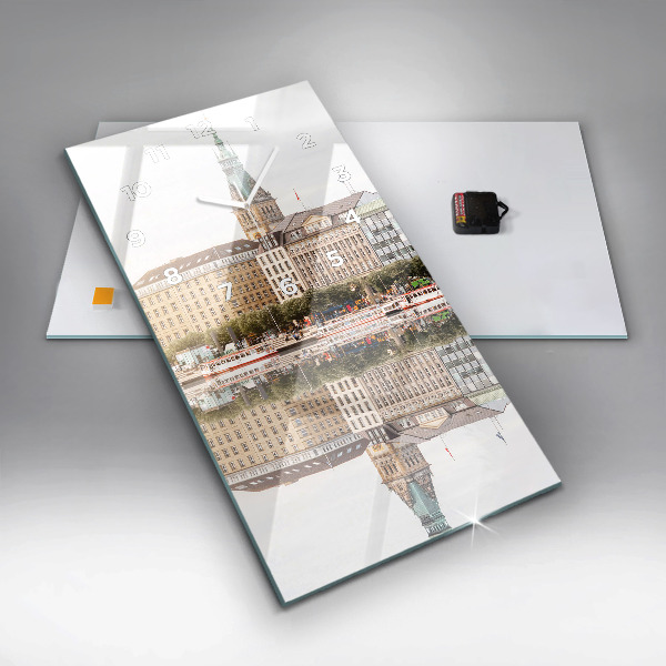 Horloge rectangulaire verticale Rivière Hambourg Allemagne