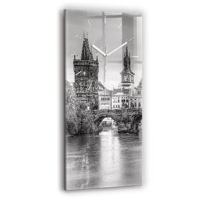 Horloge rectangulaire verticale Pont Charles à Prague