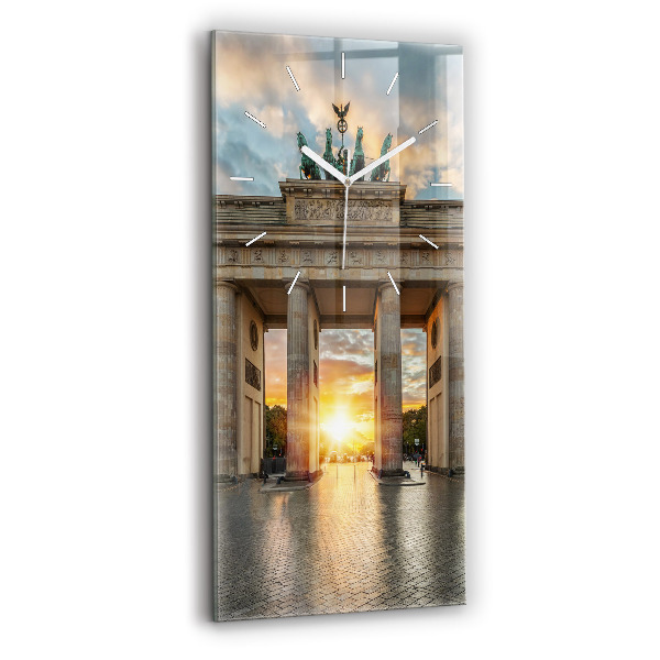 Horloge rectangulaire verticale Porte de Brandebourg à Berlin