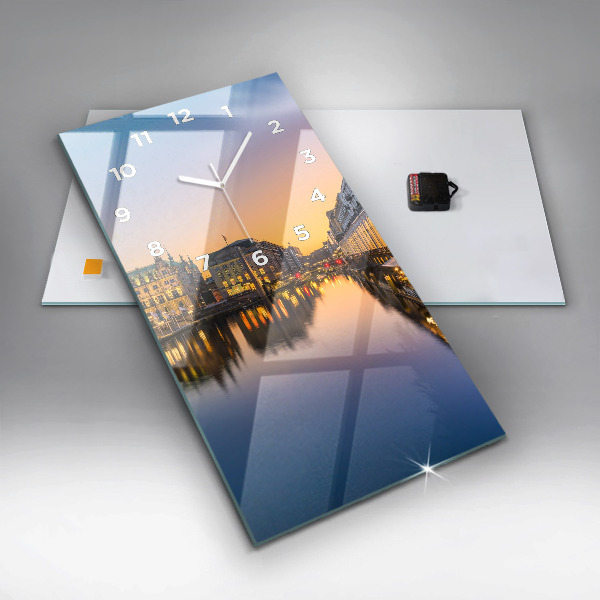 Horloge rectangulaire verticale Hôtel de ville de Hambourg