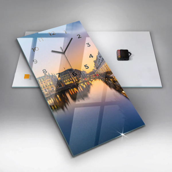 Horloge rectangulaire verticale Hôtel de ville de Hambourg