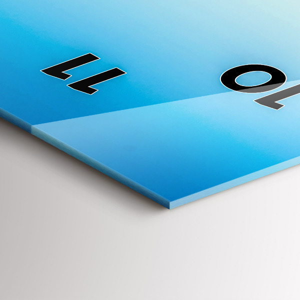 Horloge rectangulaire verticale Skieur dans les Alpes