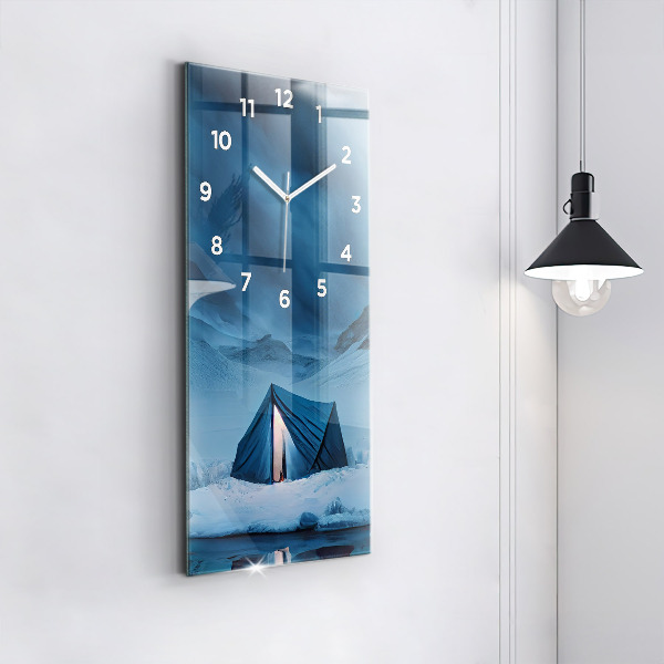 Horloge murale verticale 'Tente dans les montagnes d''Islande'