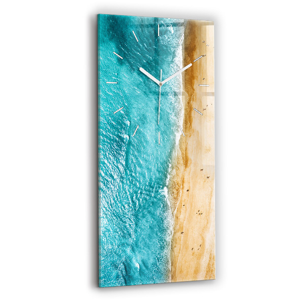 Horloge rectangulaire verticale gens de la plage de la mer