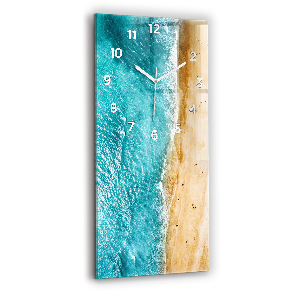 Horloge rectangulaire verticale gens de la plage de la mer