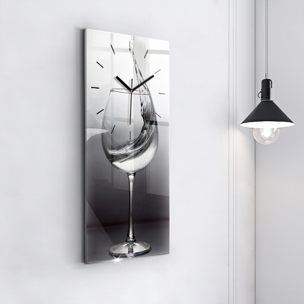 Horloge murale verticale Un verre de vin