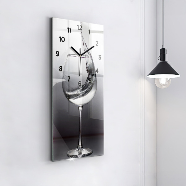 Horloge murale verticale Un verre de vin