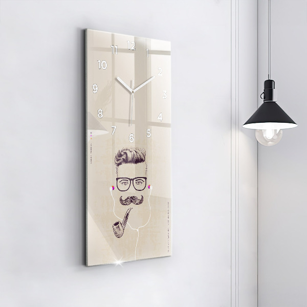 Horloge murale verticale Homme avec une pipe