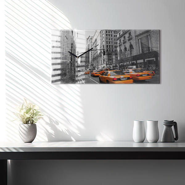 Horloge rectangulaire horizontale Manhattan et les taxis
