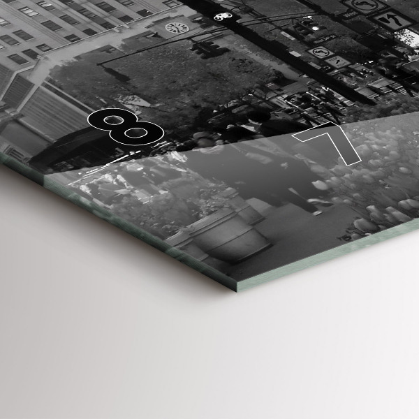 Horloge rectangulaire horizontale Manhattan et les taxis