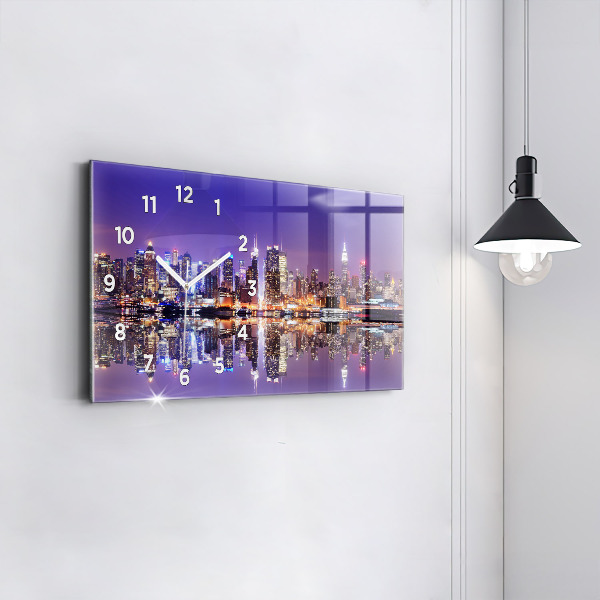 Horloge rectangulaire horizontale New York la nuit