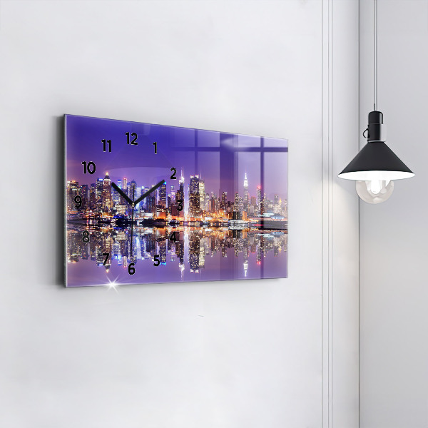 Horloge rectangulaire horizontale New York la nuit