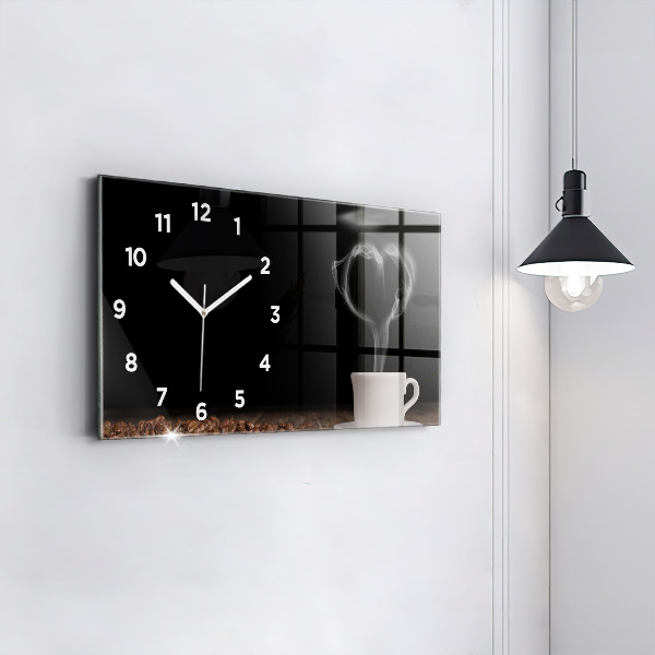 Horloge rectangulaire horizontale Une tasse de café chaud
