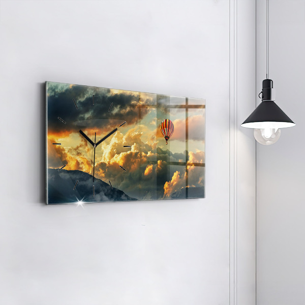 Horloge rectangulaire horizontale Vol en montgolfière dans les nuages