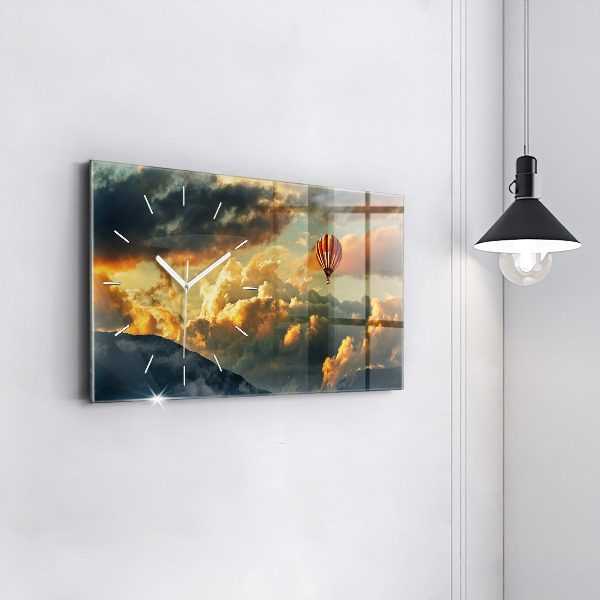 Horloge rectangulaire horizontale Vol en montgolfière dans les nuages