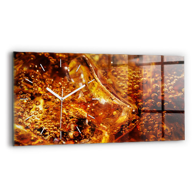 Horloge rectangulaire horizontale Gros plan de la boisson