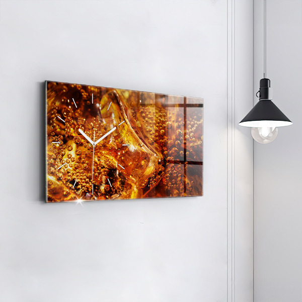 Horloge rectangulaire horizontale Gros plan de la boisson