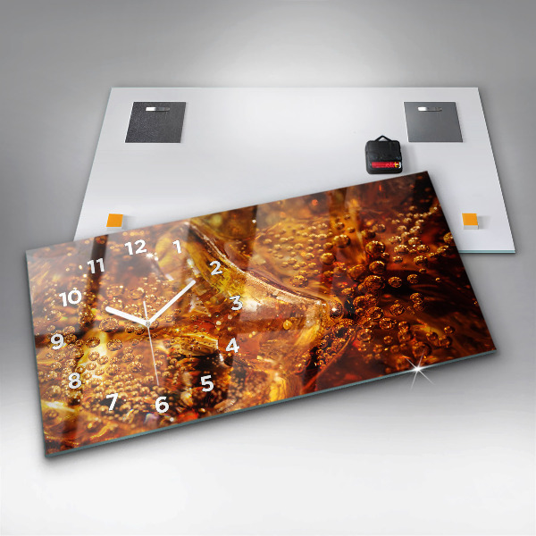 Horloge rectangulaire horizontale Gros plan de la boisson
