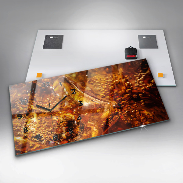 Horloge rectangulaire horizontale Gros plan de la boisson