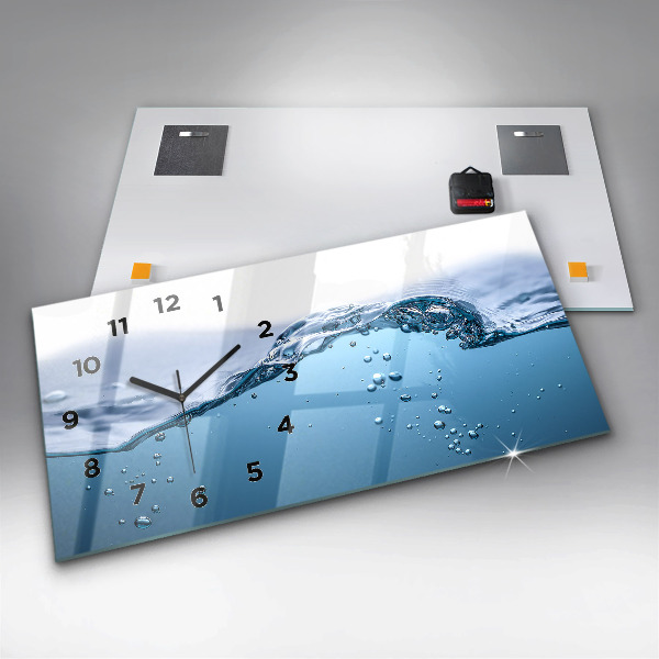 Horloge murale horizontale 'Gros plan sur l''eau'