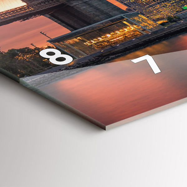 Horloge rectangulaire horizontale Rivière East de New York