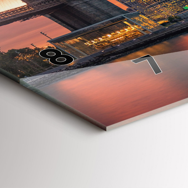 Horloge rectangulaire horizontale Rivière East de New York