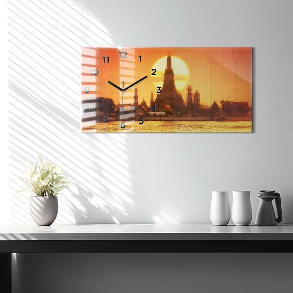 Horloge rectangulaire horizontale Wat Arun, Bangkok, Thaïlande