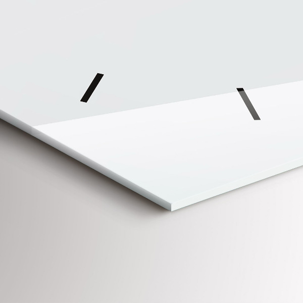 Horloge murale horizontale Panier en osier avec jouets