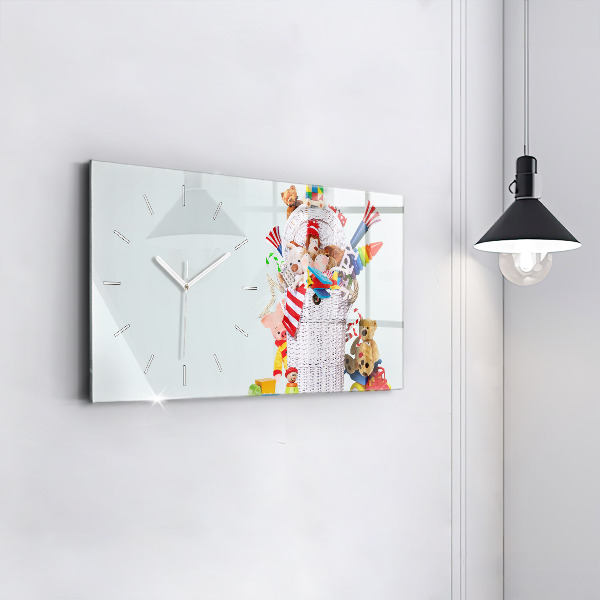 Horloge murale horizontale Panier en osier avec jouets