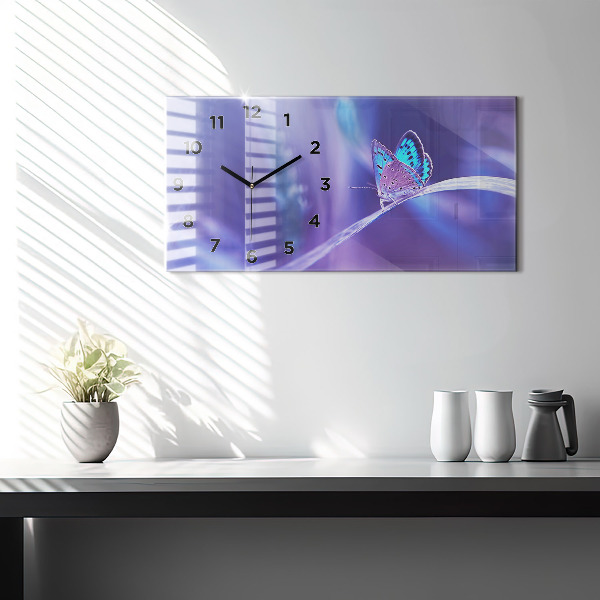 Horloge murale horizontale 'Papillon sur l''herbe'