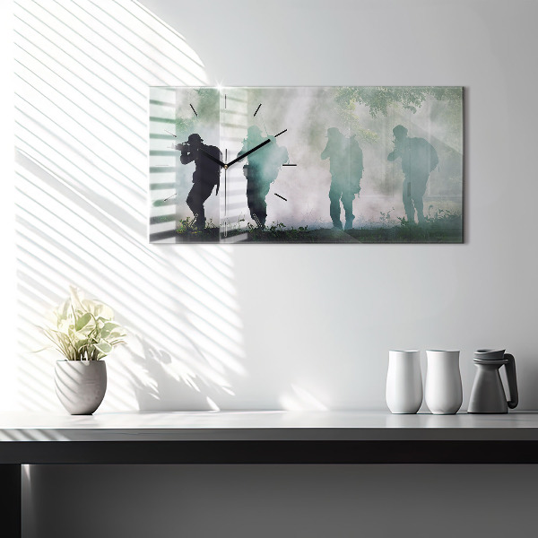 Horloge murale horizontale 'Soldats de l''armée dans la forêt'