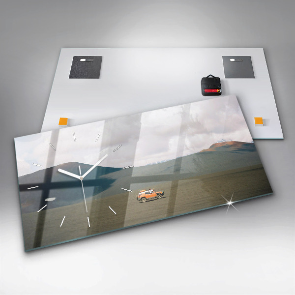 Horloge murale horizontale Véhicule dans le désert du Kamtchatka