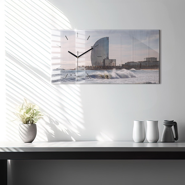 Horloge murale horizontale Surfeur de Barcelone