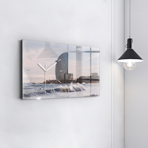 Horloge murale horizontale Surfeur de Barcelone