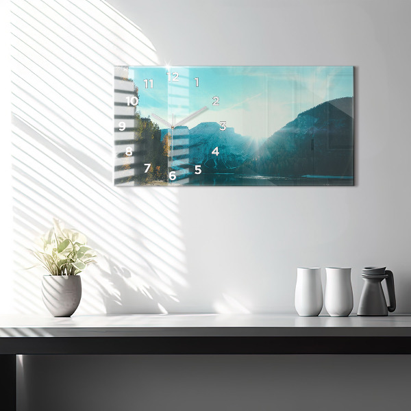 Horloge murale horizontale Montagne et rivière en Pologne