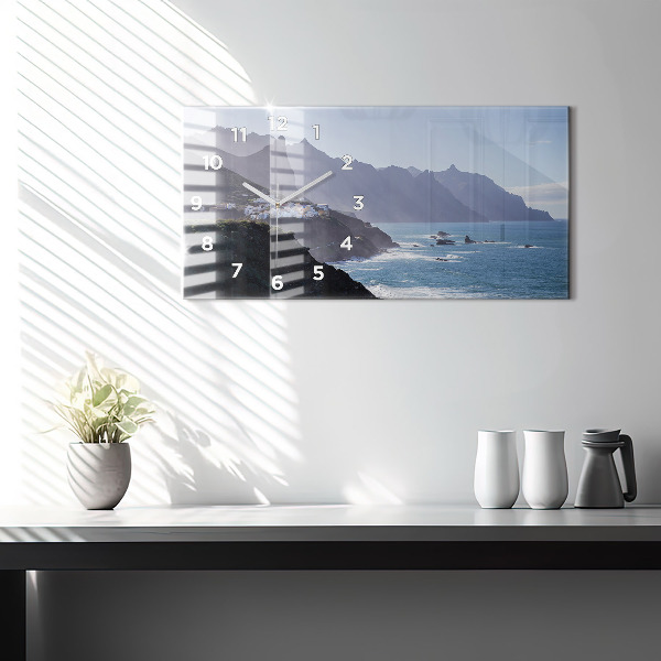 Horloge murale horizontale 'Montagnes au bord de l''océan'