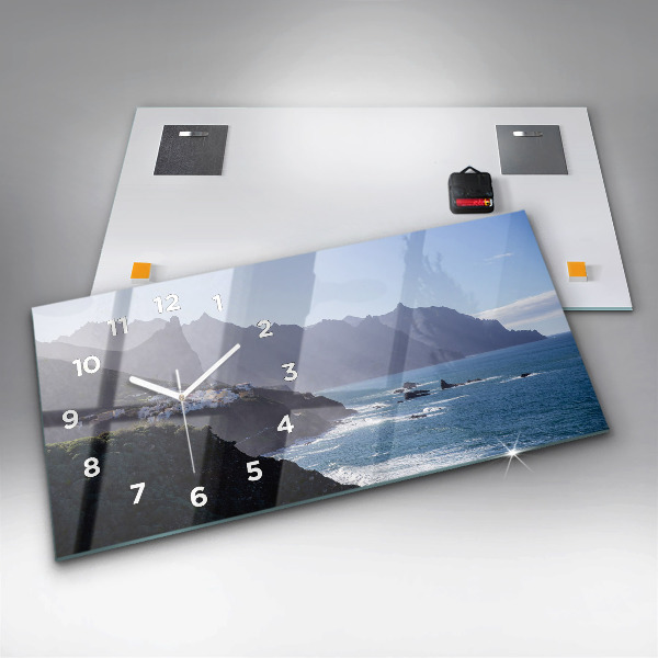 Horloge murale horizontale 'Montagnes au bord de l''océan'