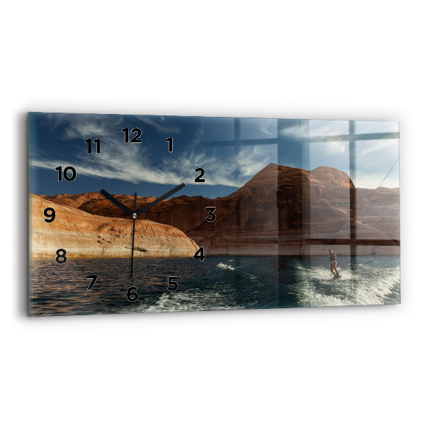 Horloge murale horizontale Personne sur des skis nautiques