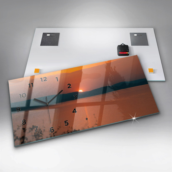 Horloge murale horizontale Le lac Balaton le soir