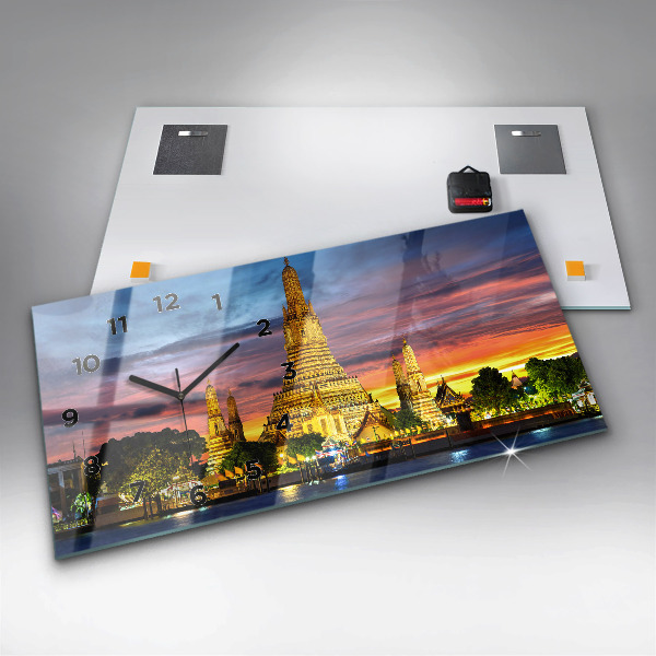 Horloge rectangulaire horizontale Temple à Bangkok