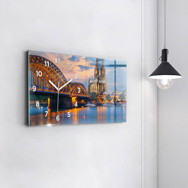 Horloge rectangulaire horizontale Vue de la mairie