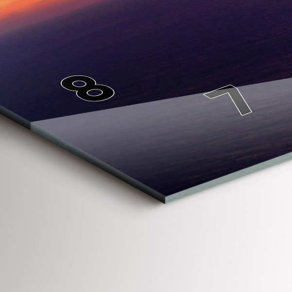 Horloge rectangulaire horizontale Tête de pierre