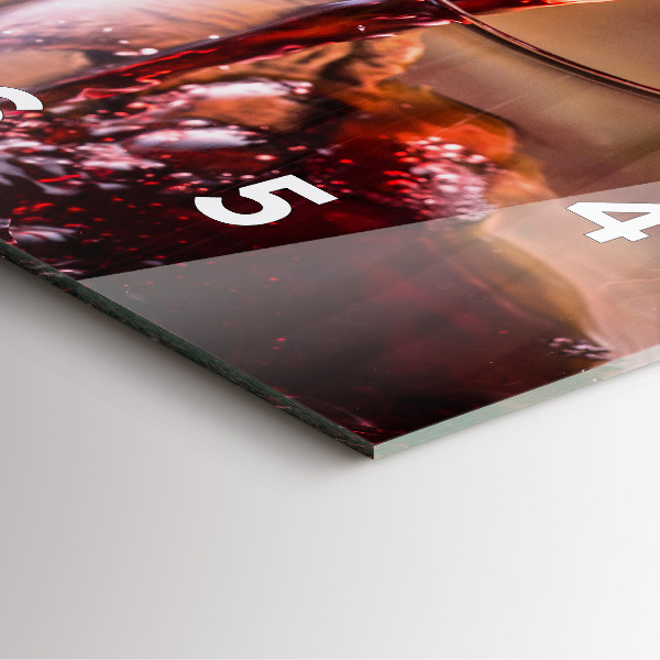 Pendule carrée en verre Un verre de vin rouge