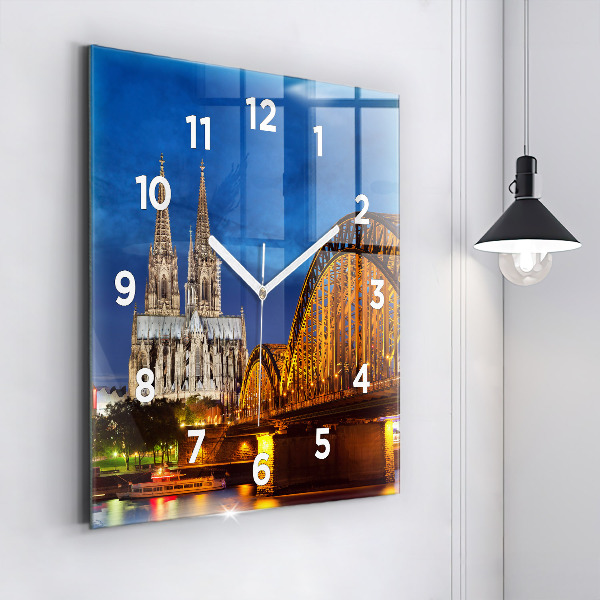 Horloge murale carrée Pont en Allemagne