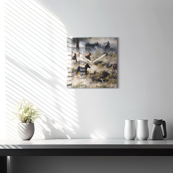 Horloge murale carrée Un troupeau de chevaux au galop