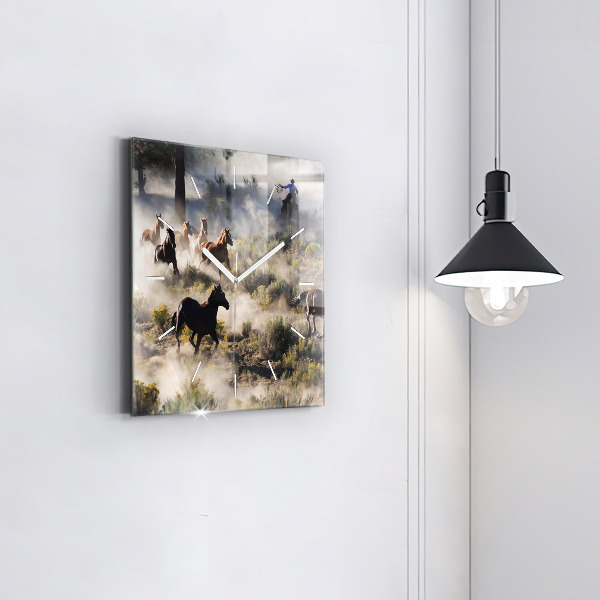 Horloge murale carrée Un troupeau de chevaux au galop