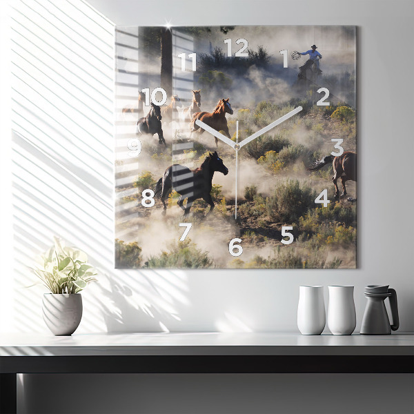 Horloge murale carrée Un troupeau de chevaux au galop
