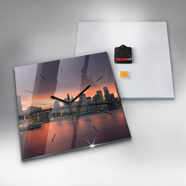 Pendule carrée en verre Rivière East de New York